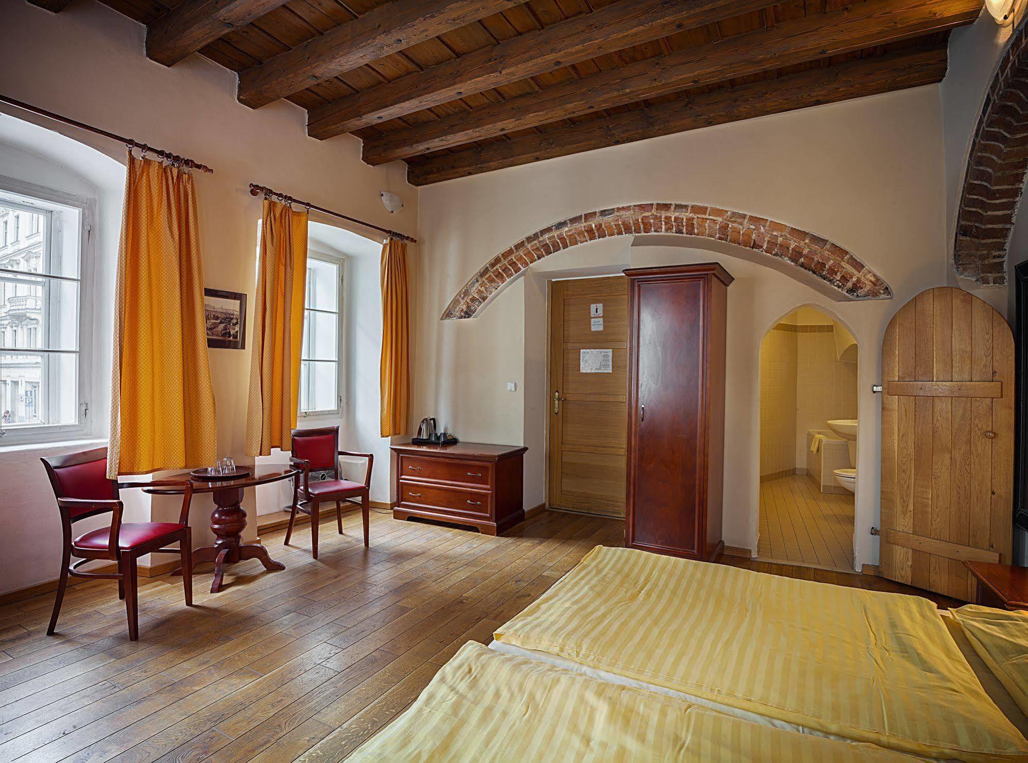 U Tri Bubnu Hotel 3*